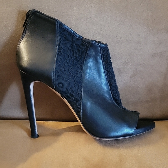 Black booties - Picture 8 of 9